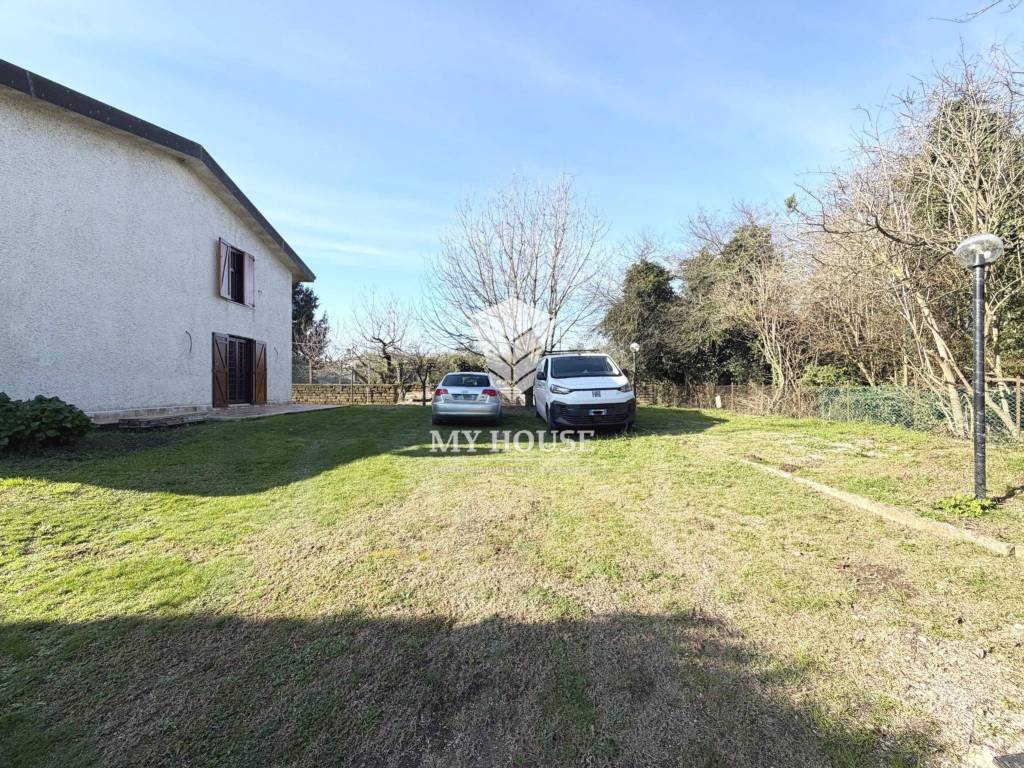 Villa a Labico in Via Agrolatino, 70 - Foto 3