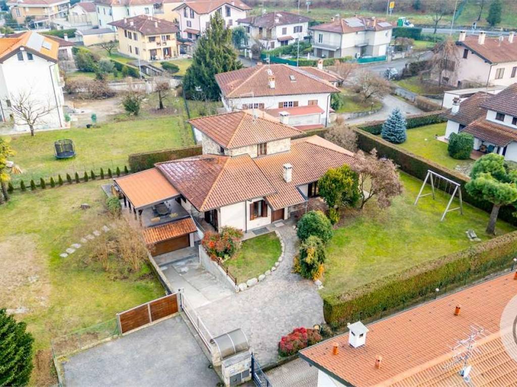 Villa a Daverio in Via Turati, 1/A - Foto 2