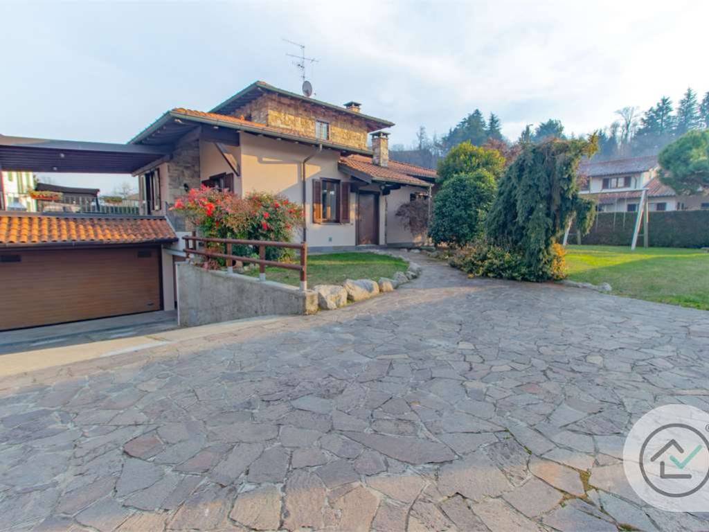 Villa a Daverio in Via Turati, 1/A - Foto 5
