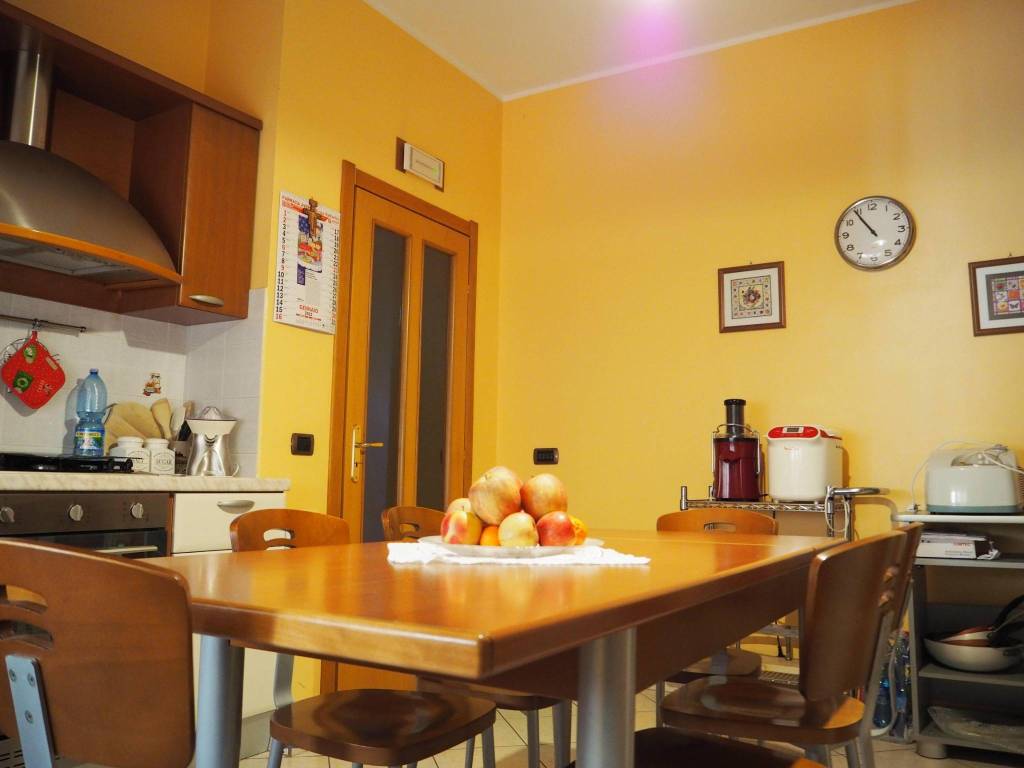 Appartamento a Catanzaro in Viale dei Normanni, 105 - Foto 2