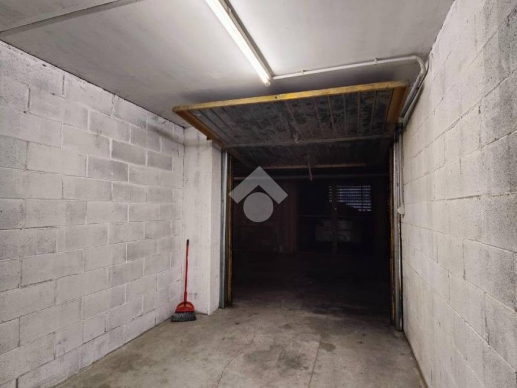Box / garage a Verona in Via Albere, 23 - Foto 3
