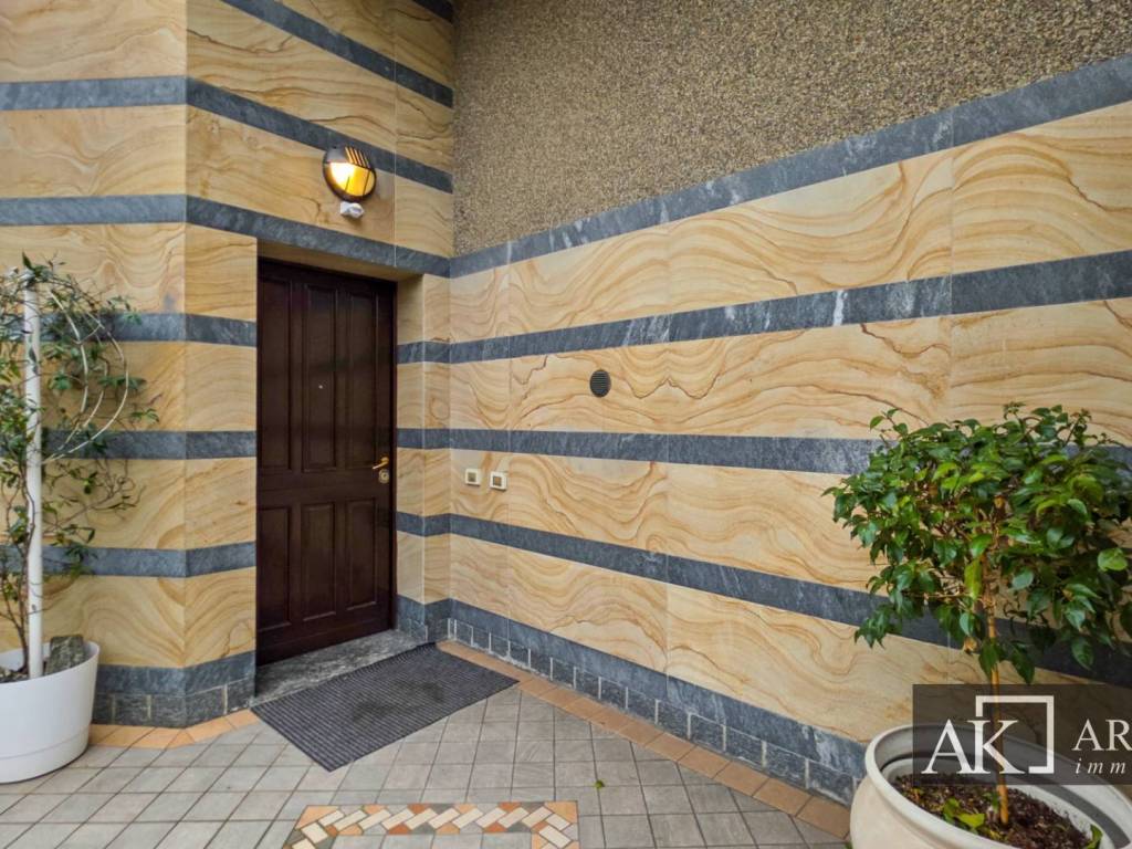 Villa a Novara in Via Rina Musso, 18 - Foto 3