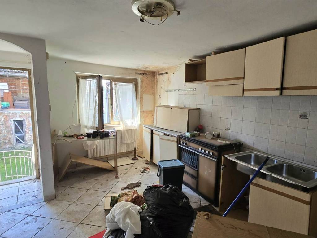Casa indipendente a Camburzano in Via Salita Ferraria, 28 - Foto 4