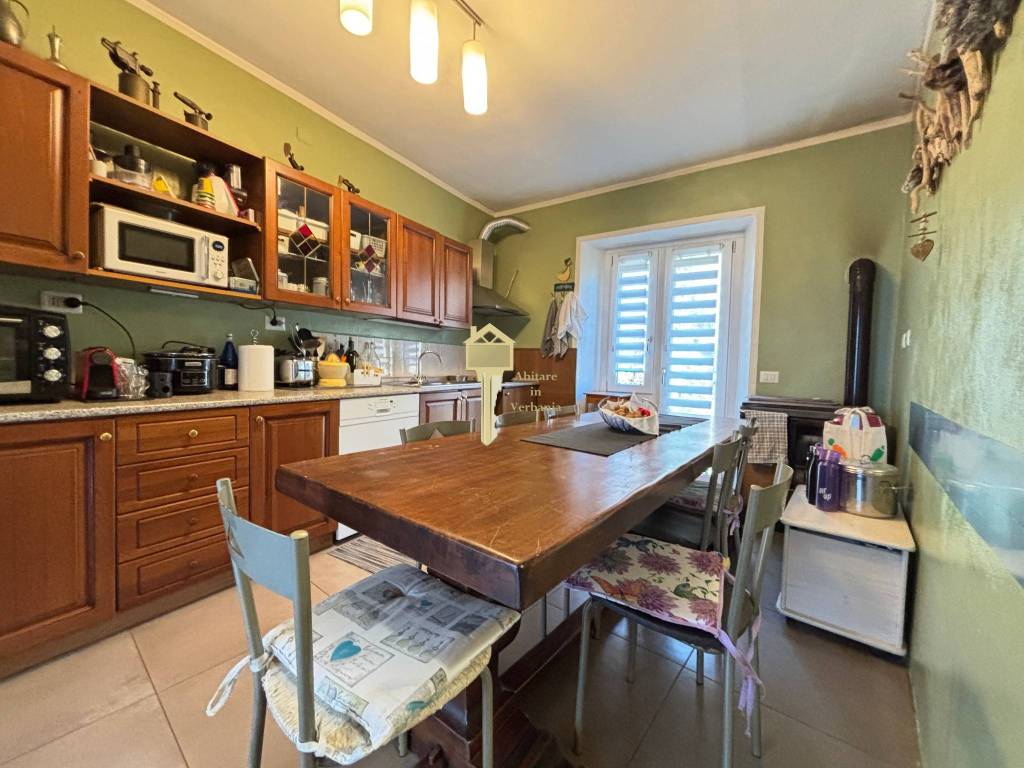 Casa indipendente a Cambiasca in Via Giuseppe Garibaldi - Foto 3
