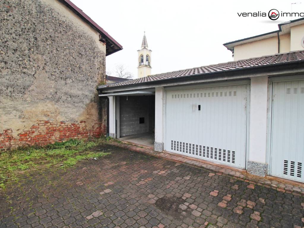 Box / garage a Lacchiarella in Via 1 Maggio - Foto 2