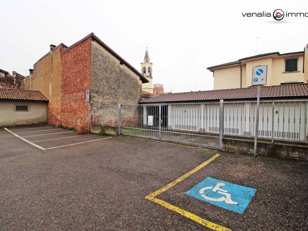 Box / garage a Lacchiarella in Via 1 Maggio - Foto 4