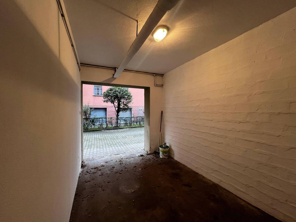 Box / garage a Bologna in Via Edoardo Ferravilla - Foto 4