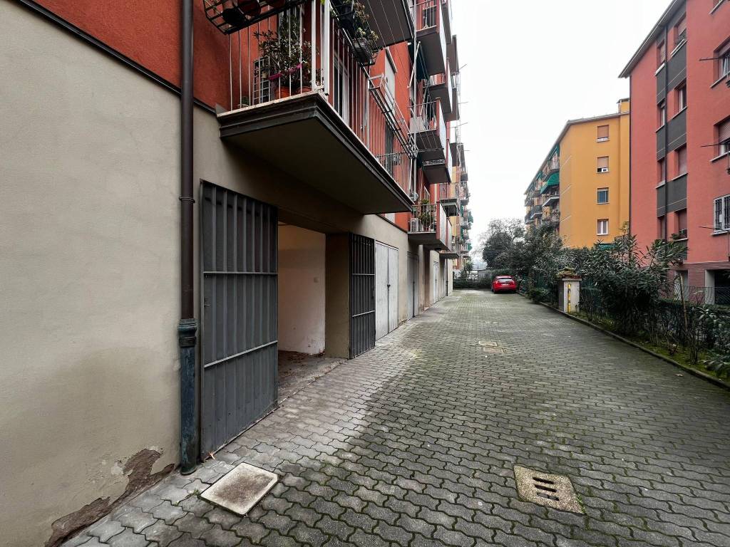 Box / garage a Bologna in Via Edoardo Ferravilla - Foto 5