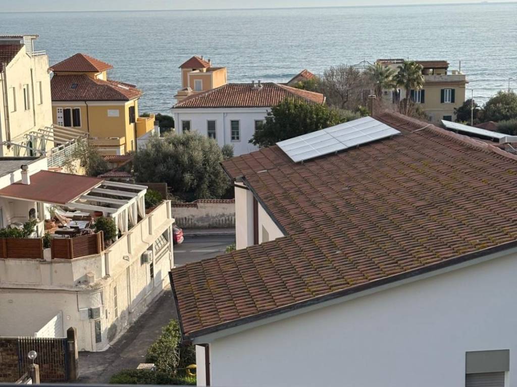 Appartamento a Santa marinella in Via Rucellai - Foto 2