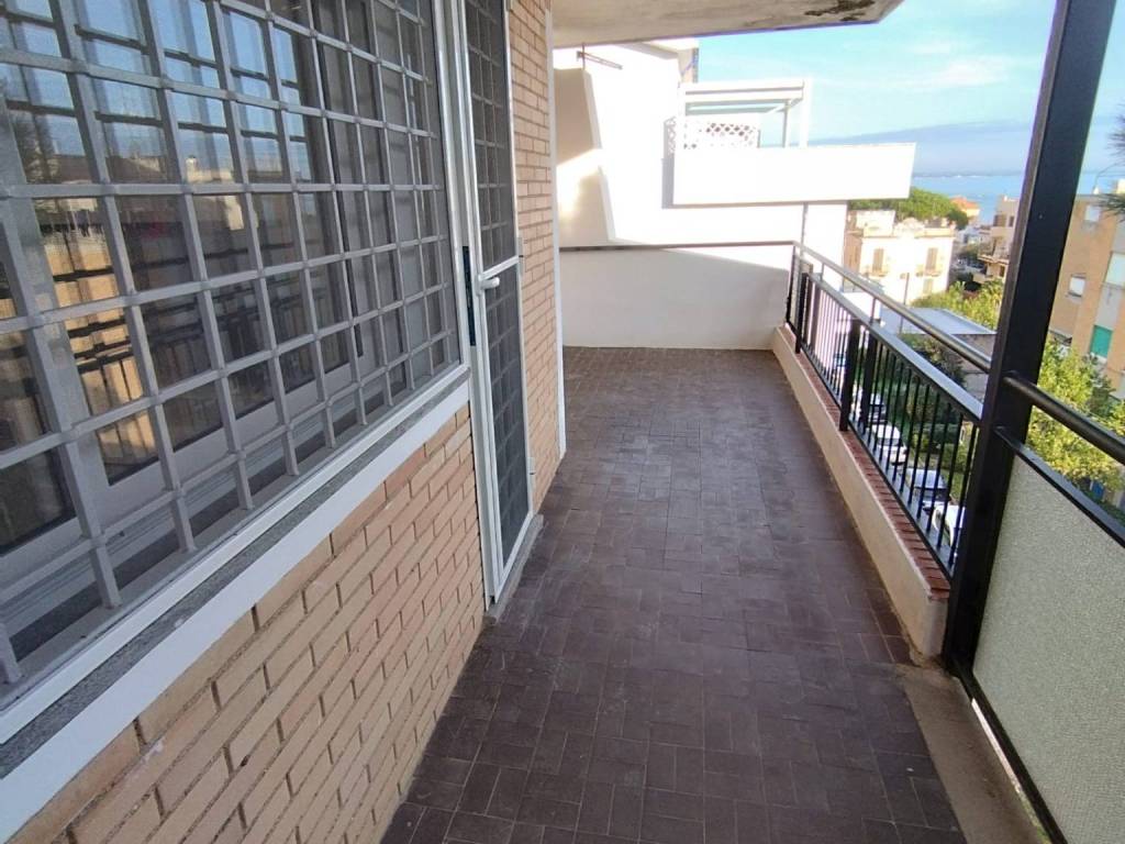 Appartamento a Santa marinella in Via Rucellai - Foto 3