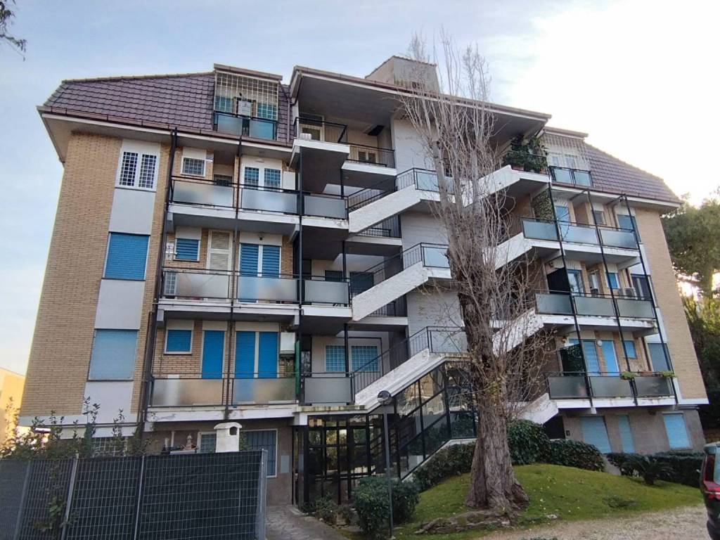 Appartamento a Santa marinella in Via Rucellai - Foto 4