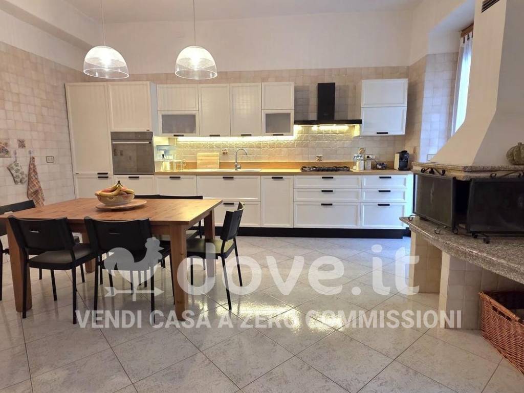 Appartamento a Viterbo in Via Vicenza - Foto 4