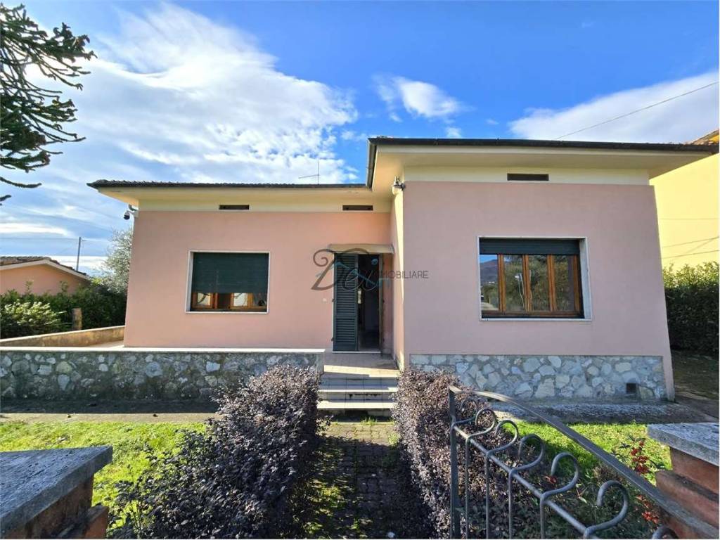 Villa a Capannori in Via Traversa - Foto 2