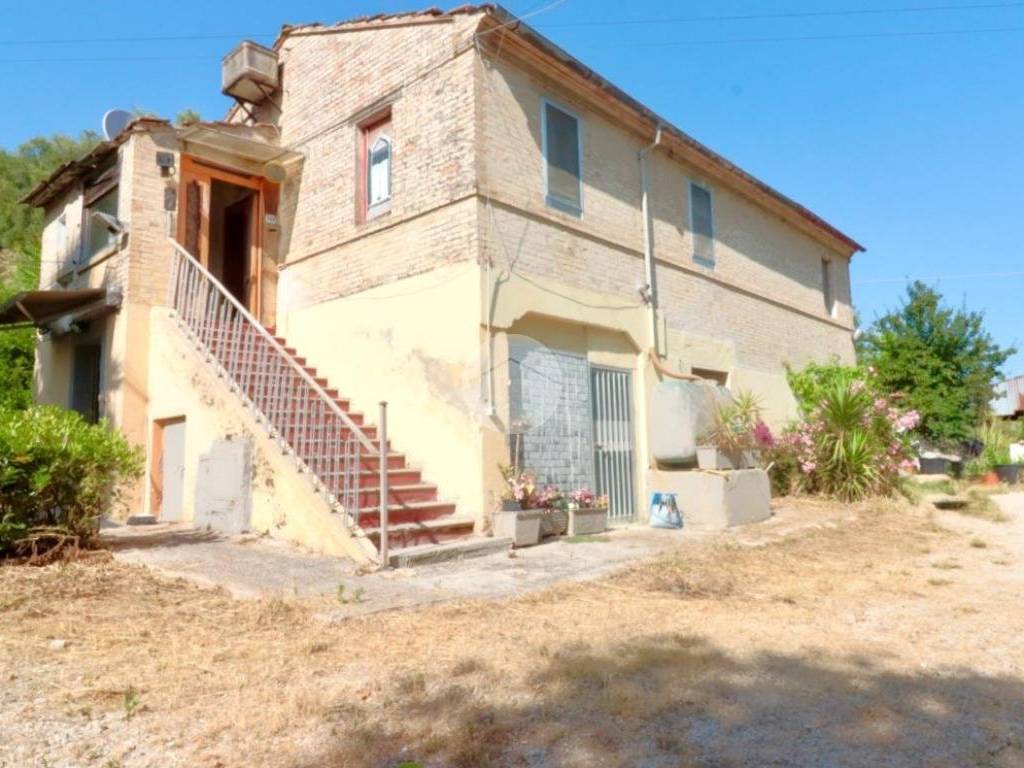 Casa indipendente a San benedetto del tronto in Via Montagna dei Fiori, 122 - Foto 2