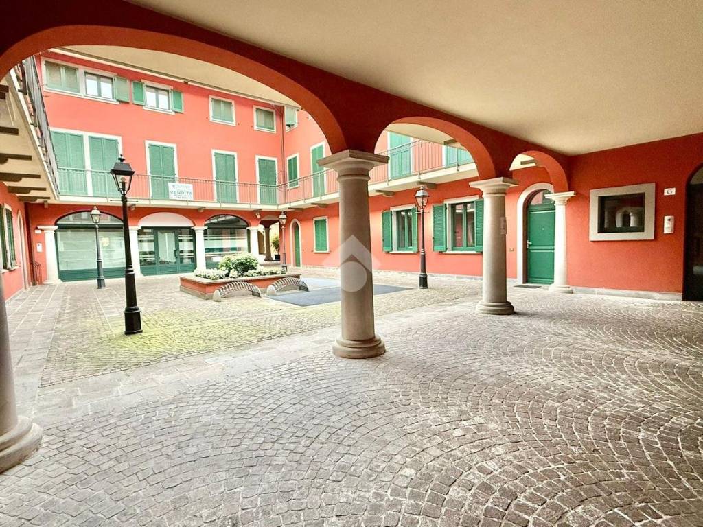 Appartamento a Treviglio in Via Andrea Verga - Foto 4