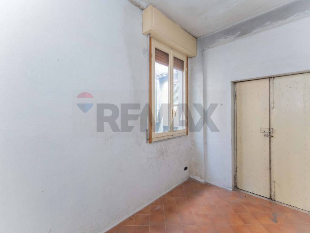 Appartamento a Somma lombardo in VIA VIGNOLA, 5 - Foto 2