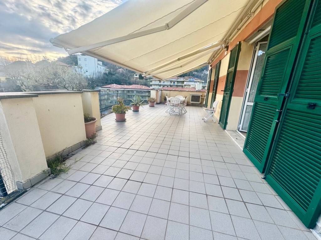 Appartamento a Varazze in Via Monte Grappa, 43 - Foto 3