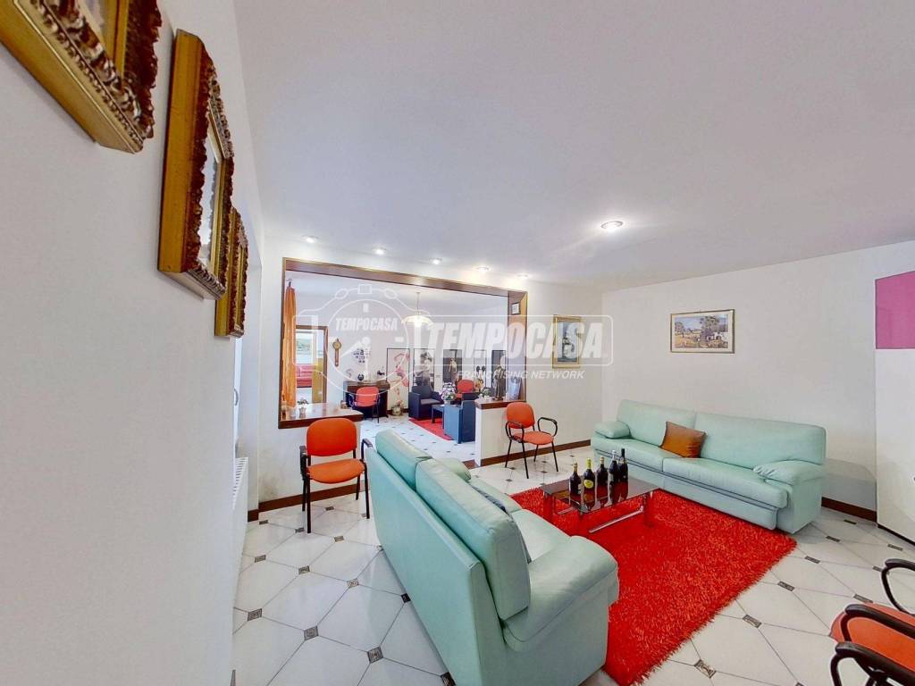 Appartamento a Cabiate in Via montello 25 - Foto 4