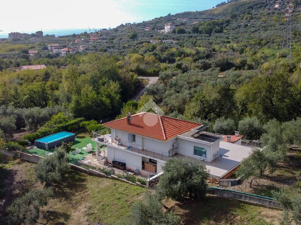 Villa a Formia in Via Gesso Paradiso - Foto 2