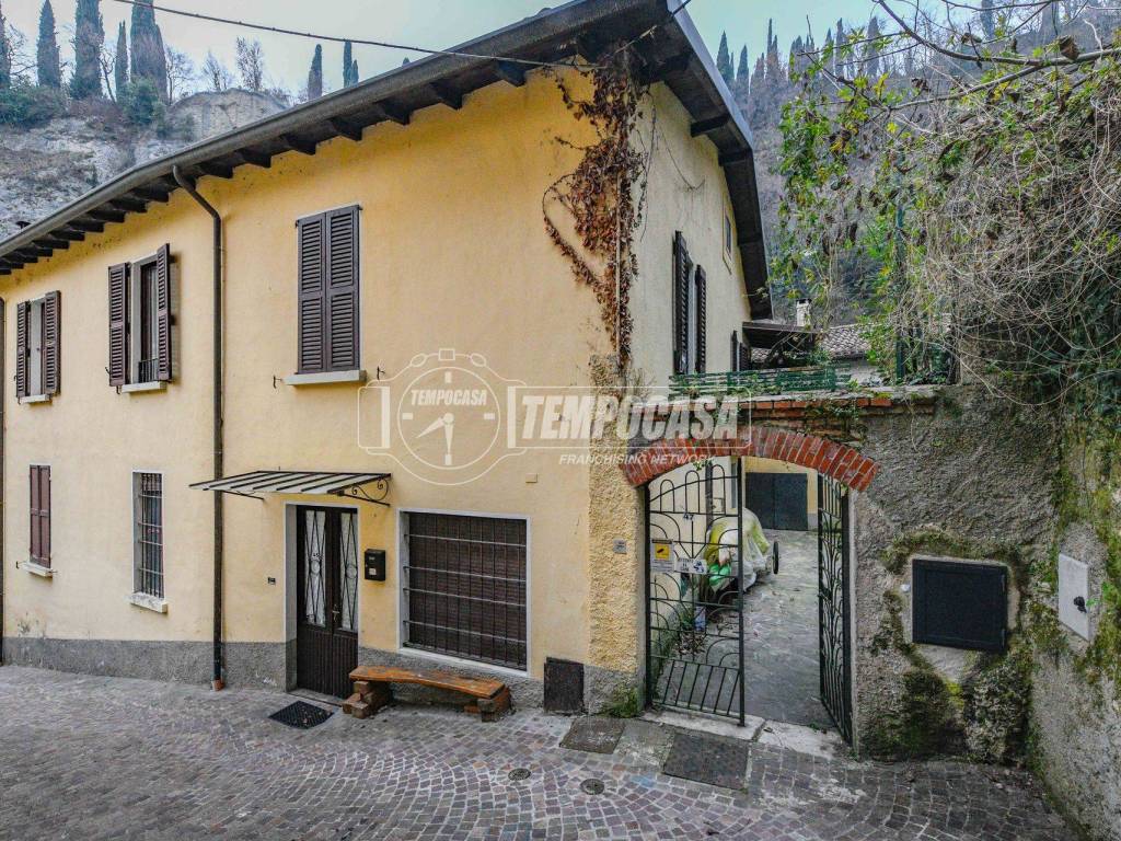 Palazzo / stabile a Salò in Via della Seriola, Barbarano 35 - Foto 2