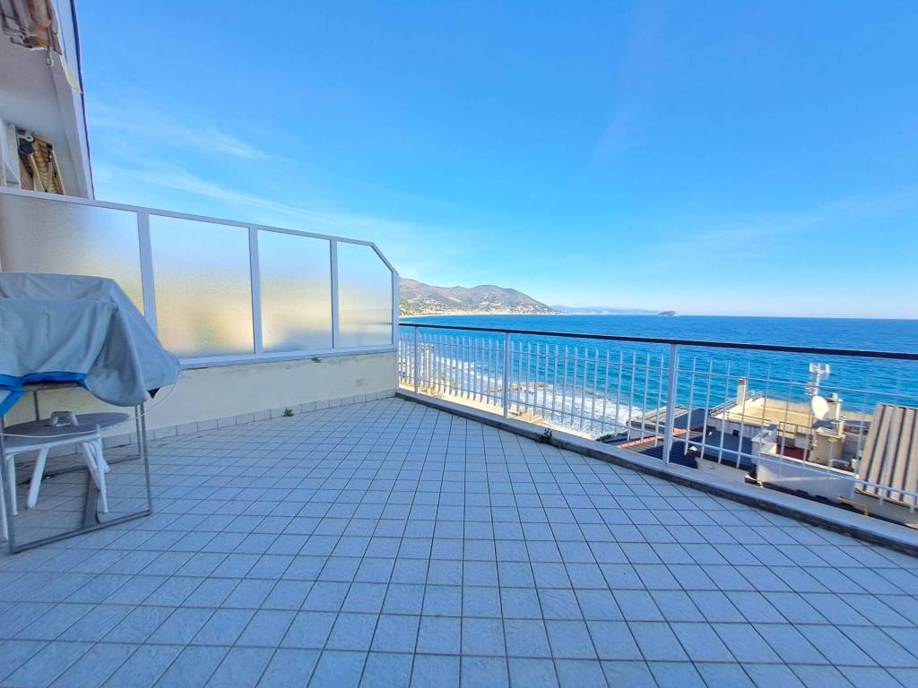 Appartamento a Laigueglia in Via dei Pini, 8 - Foto 3