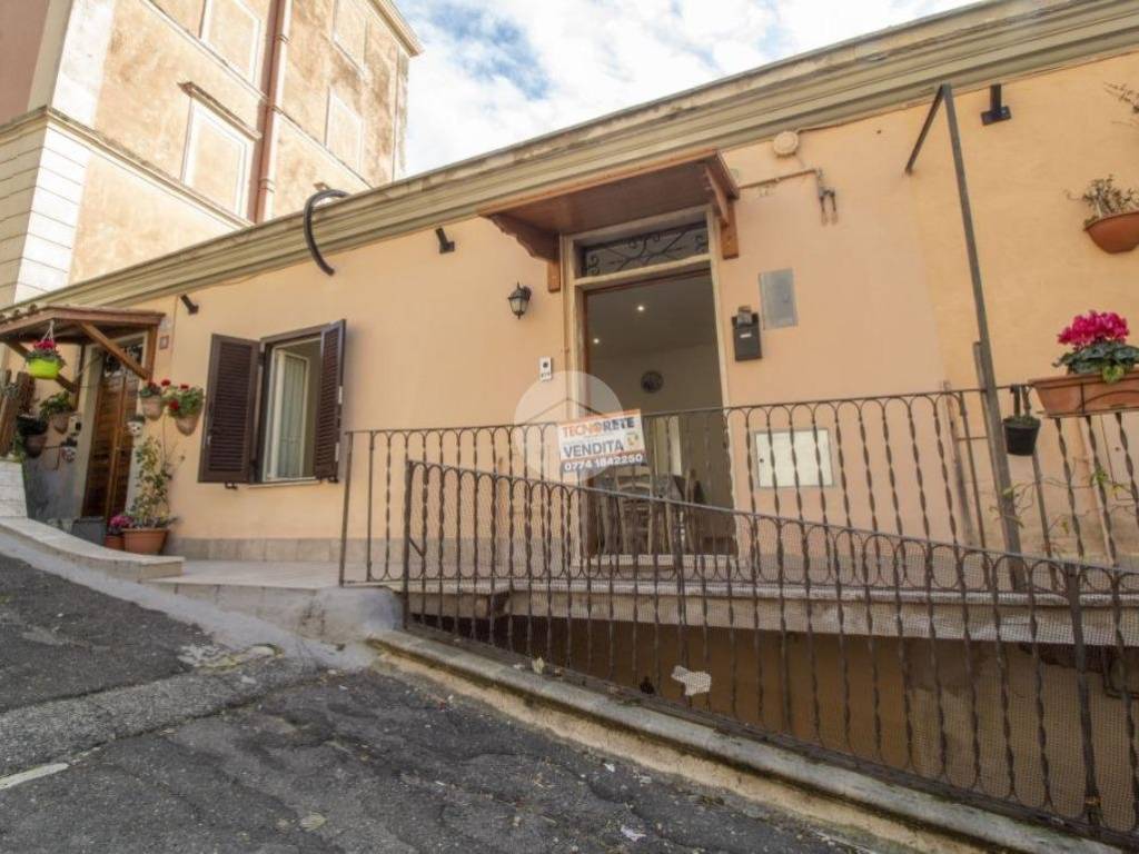 Appartamento a Palombara sabina in Via Giuseppe Garibaldi - Foto 2