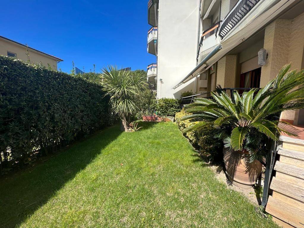 Appartamento a Camaiore in Via Giuseppe Toniolo, - Foto 2