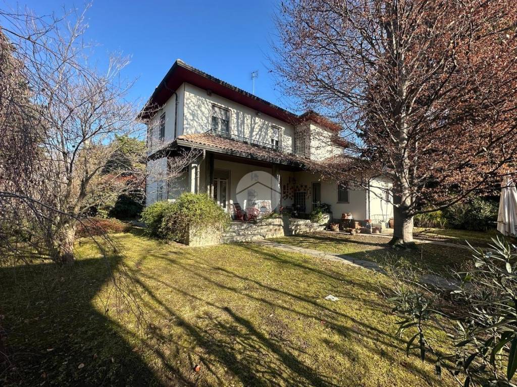 Villa a Rivoli in VIA PRIMO MAGGIO, 28 - Foto 2