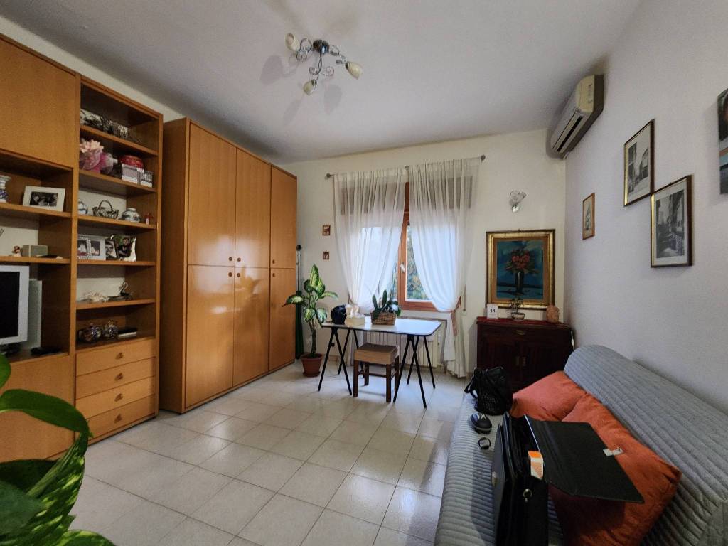 Appartamento a Bologna in Via Vincenzo Menghini, 1 - Foto 4