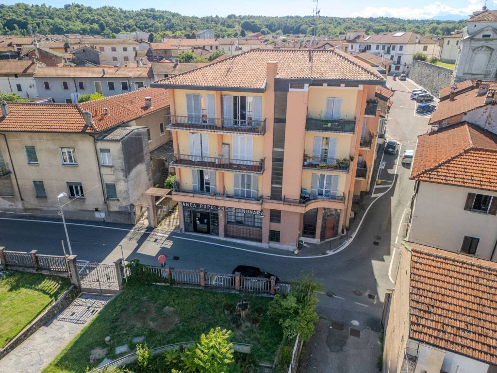 Appartamento a Borgo ticino in Via Vittorio Emanuele II, 23 - Foto 2