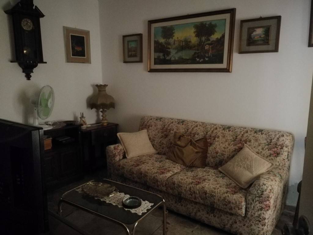 Casa indipendente a Vezzano sul crostolo in Via Roma Sud, 111 - Foto 3