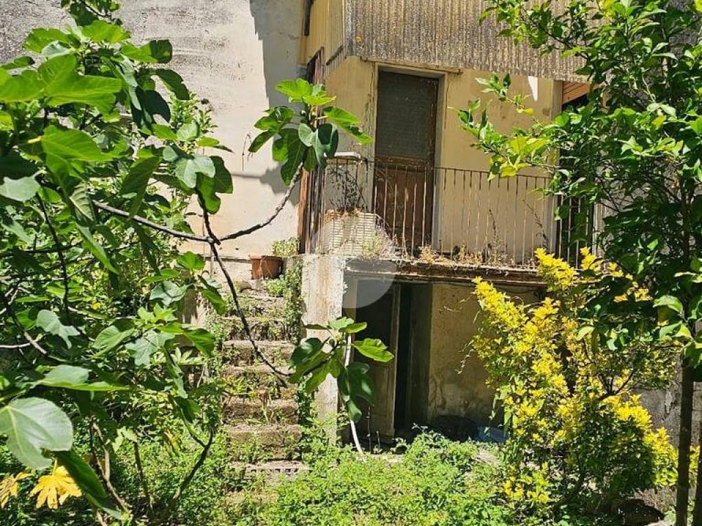 Casa indipendente a Montesarchio in Via Carrara - Foto 2