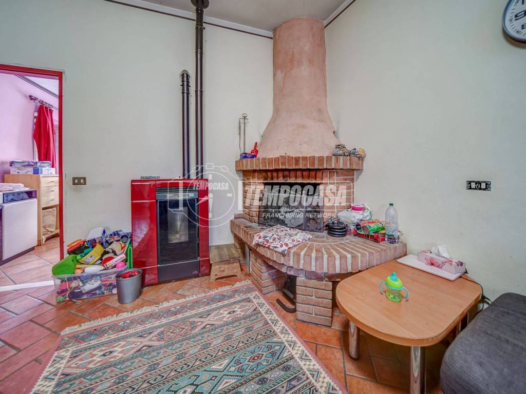 Appartamento a Casorate sempione in Via Milano, 80 - Foto 3