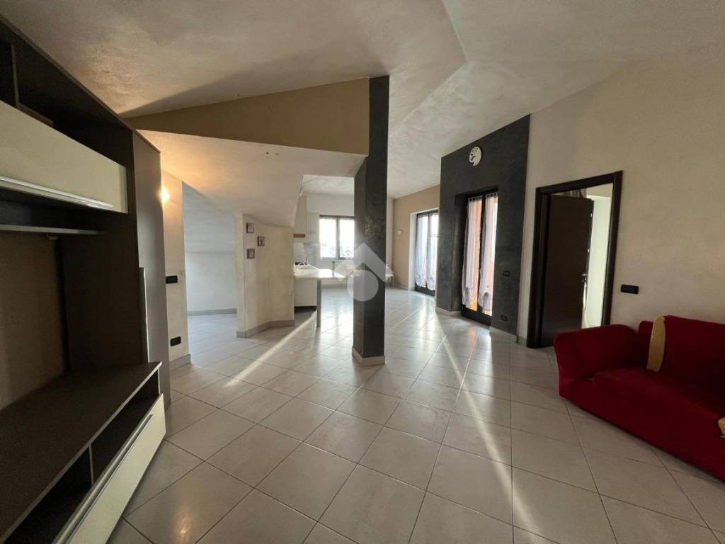Appartamento a Revello in Via Cavalier Ufficiale Giuseppe Giletta, 10 - Foto 3