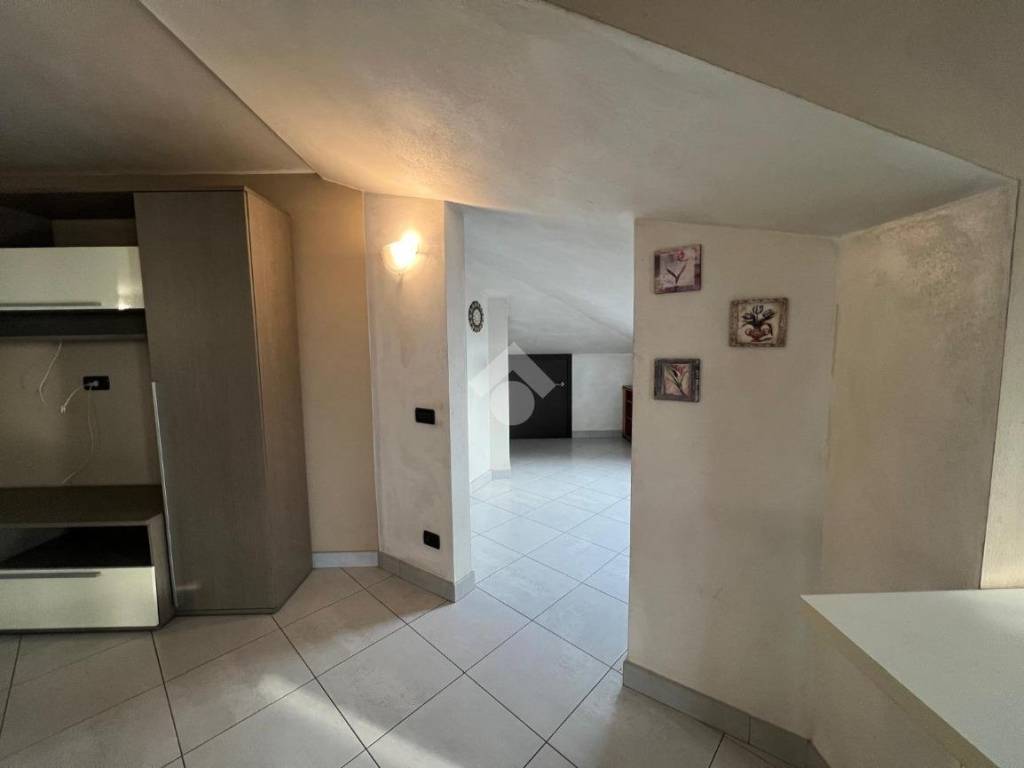 Appartamento a Revello in Via Cavalier Ufficiale Giuseppe Giletta, 10 - Foto 4