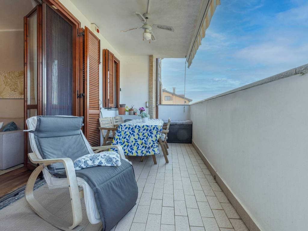 Appartamento a Cislago in Via Raffaello, 609 - Foto 4