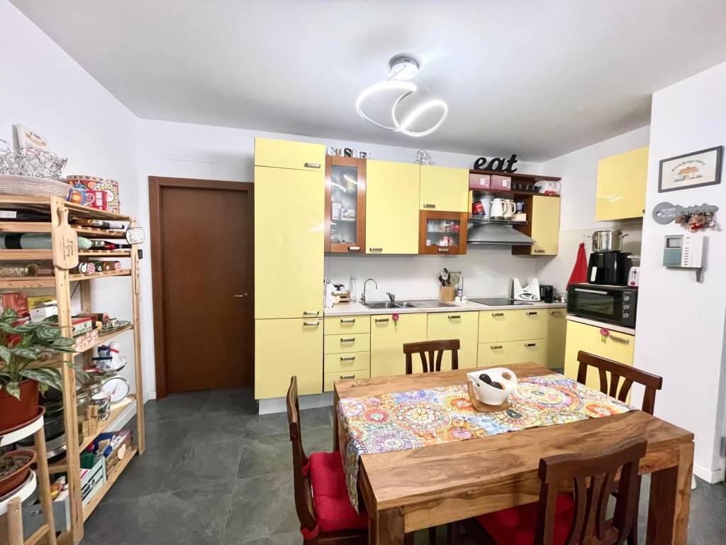 Appartamento a Buccinasco in Via Guido Rossa, 30 - Foto 5