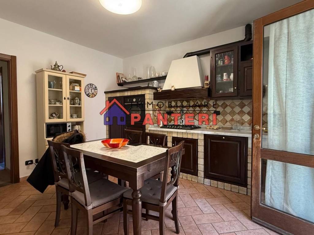 Appartamento a Pescia in Via dei Colli per Uzzano - Foto 4