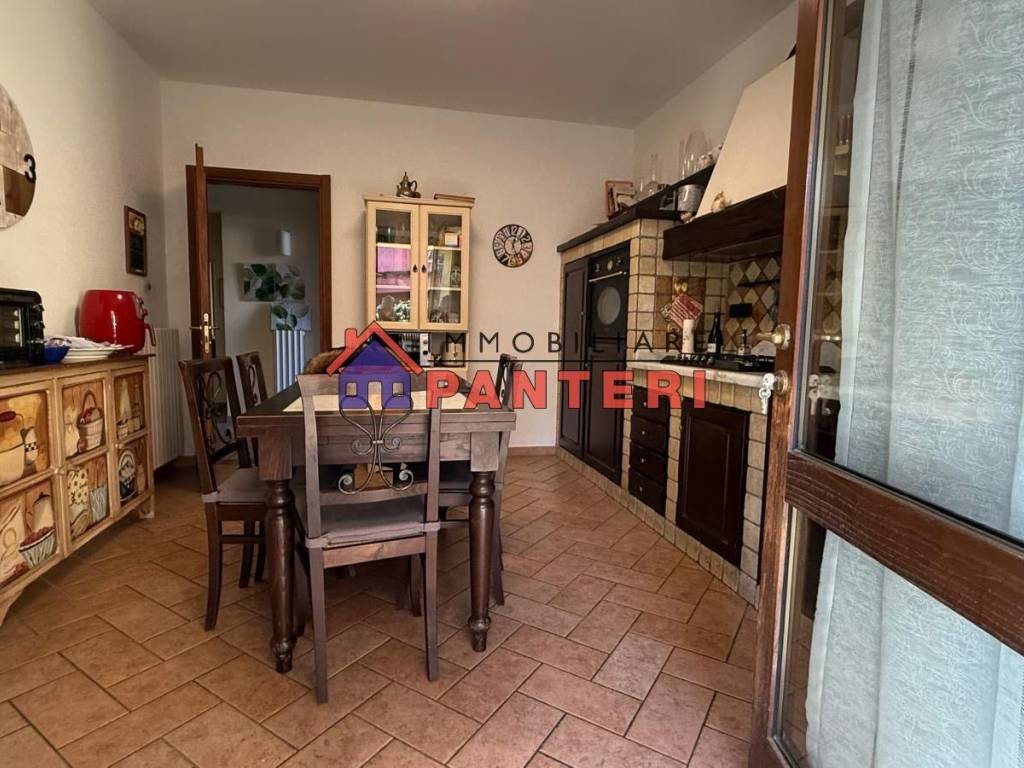 Appartamento a Pescia in Via dei Colli per Uzzano - Foto 5