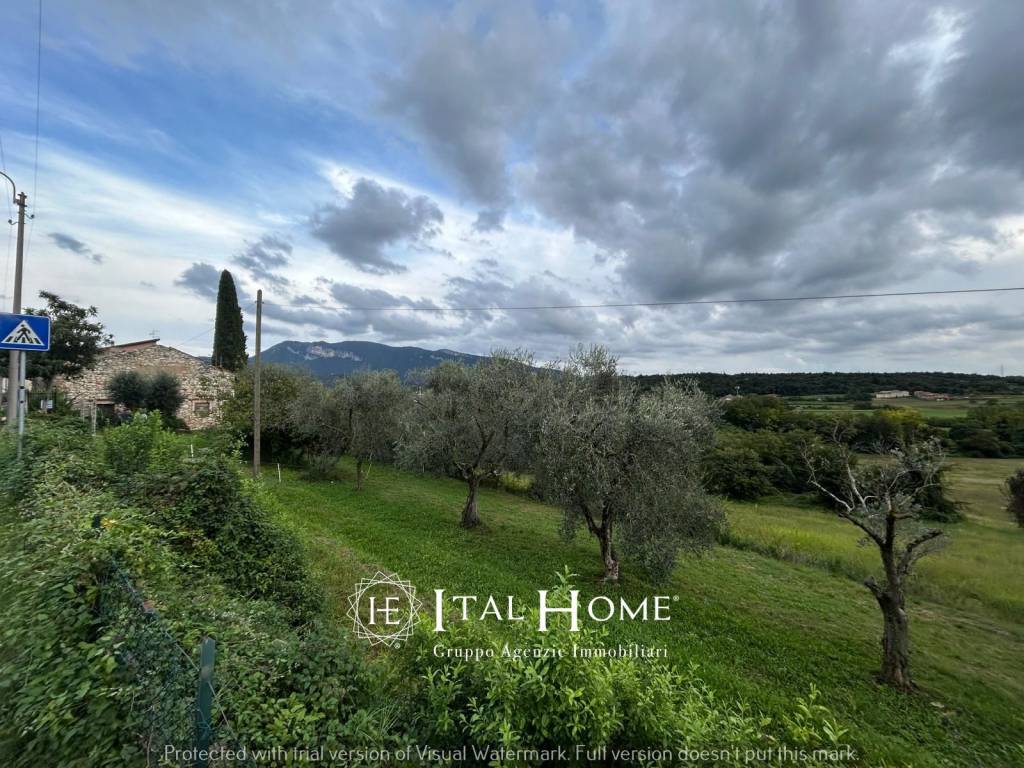 Terreno a Caprino veronese in Via Gardesana - Foto 2