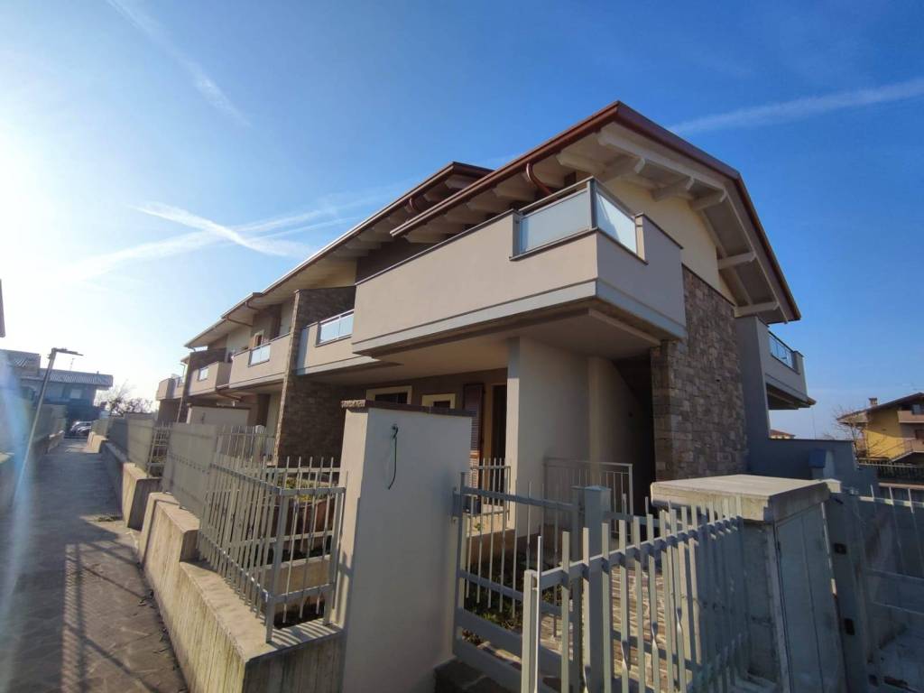 Appartamento a Bonate sopra in Via Roma - Foto 2