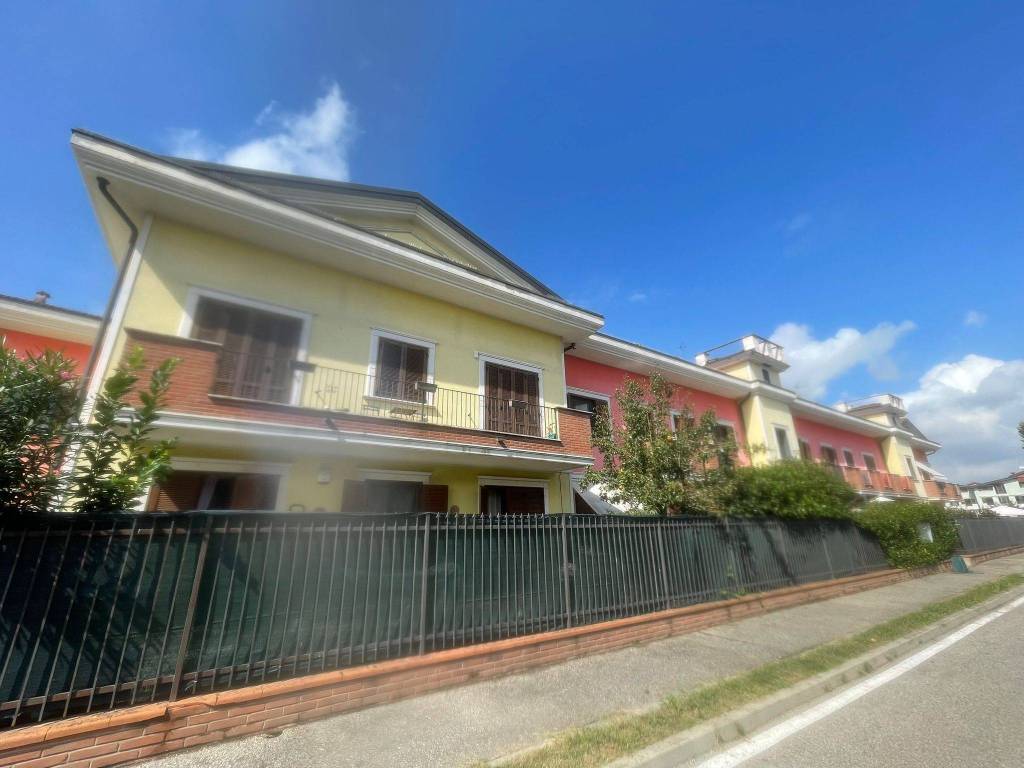 Appartamento a Besate in Via Marcello Prestinari - Foto 2