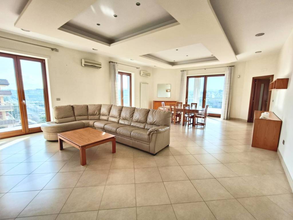 Appartamento a Castello di cisterna - Foto 2