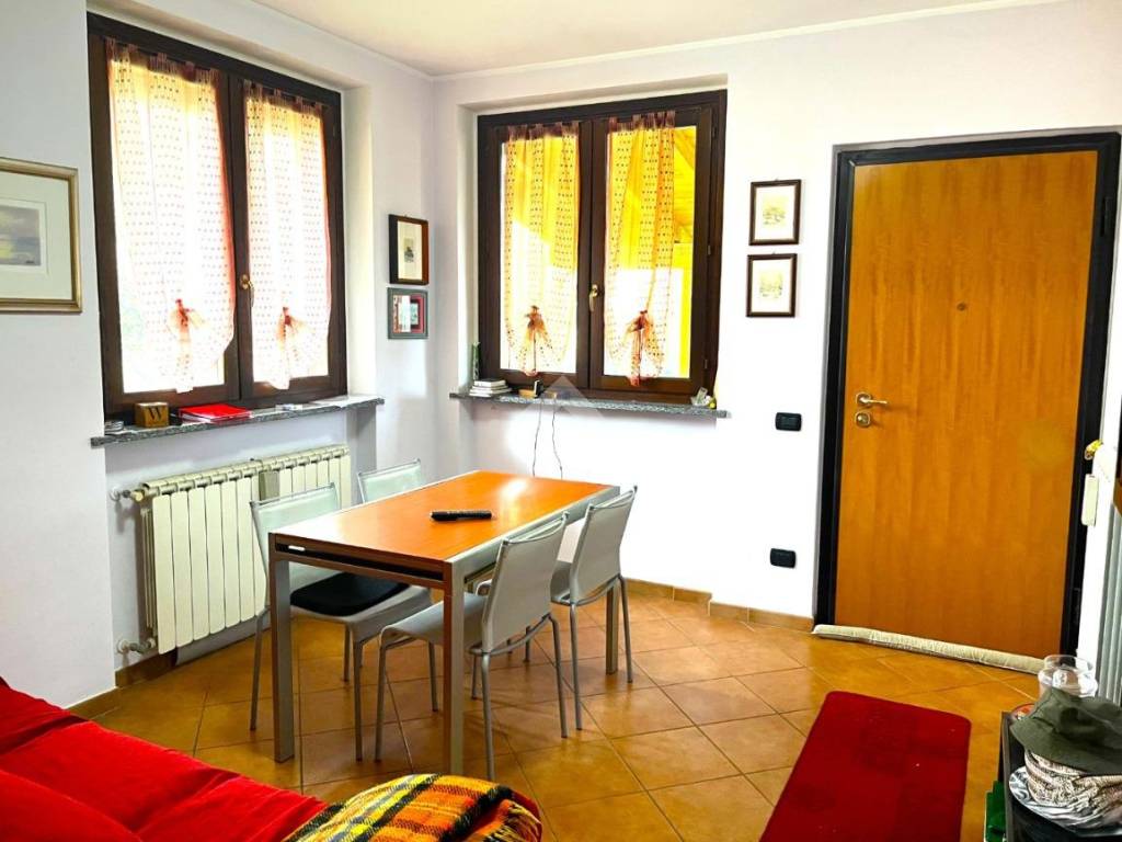 Villa a Albizzate in Via Sabotino, 19 - Foto 3