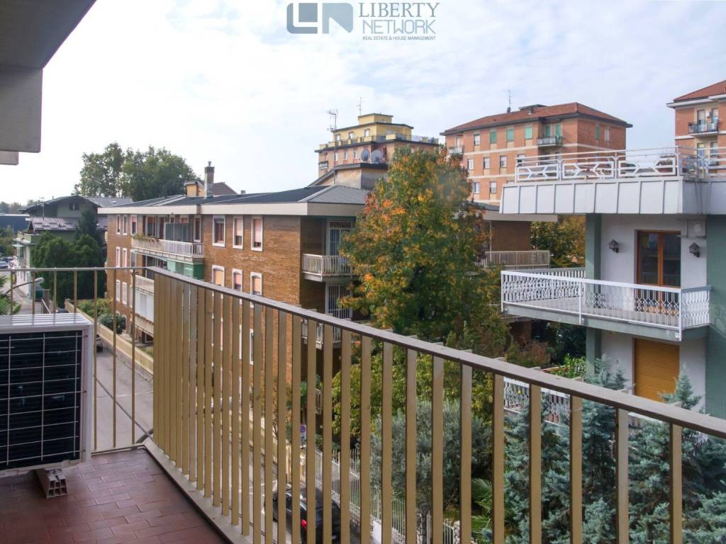 Appartamento a Novate milanese in Via 1 Maggio, 11 - Foto 4