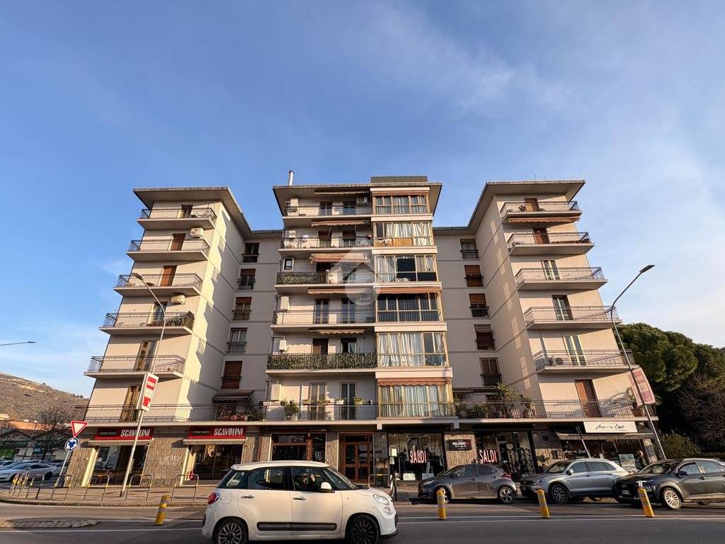 Appartamento a Prato in Viale della Repubblica, 129 - Foto 2
