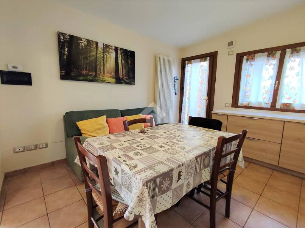 Appartamento a Bagnolo san vito in Via romana conventino, 15 - Foto 2