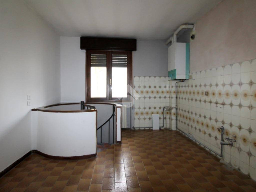 Casa indipendente a San zeno naviglio in Via A. Diaz, 152 - Foto 2