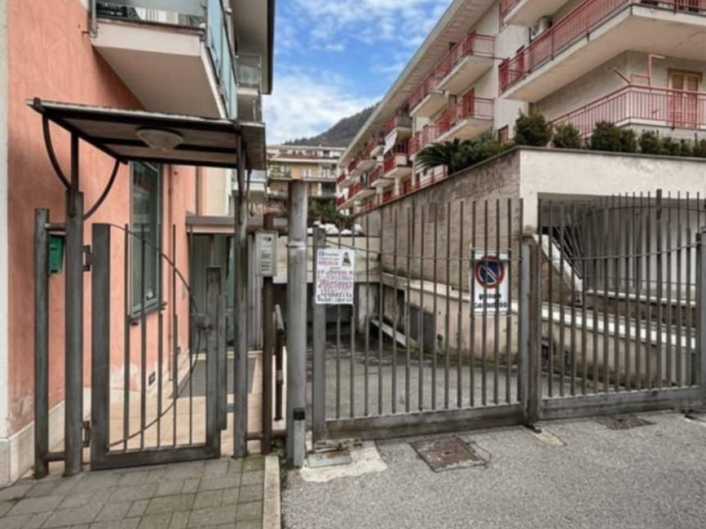 Appartamento a Cava de' tirreni in Via Eduardo De Filippis - Foto 5