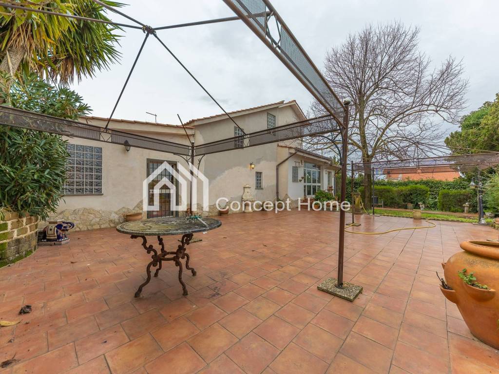 Villa a Aprilia in Via dei Rutuli, 187 - Foto 2